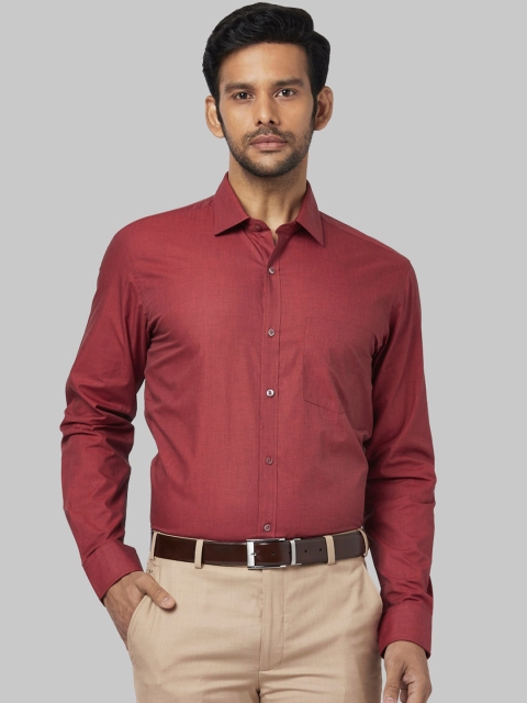 Park Avenue Men Maroon Regular Fit Solid Formal Shirt