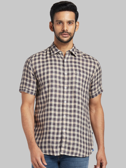 

Parx Men Brown Regular Fit Checked Casual Shirt