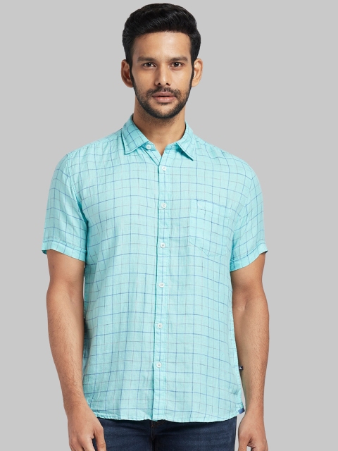

Parx Men Blue Regular Fit Checked Casual Shirt