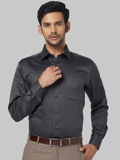 

Park Avenue Men Charcoal Regular Fit Solid Formal Shirt