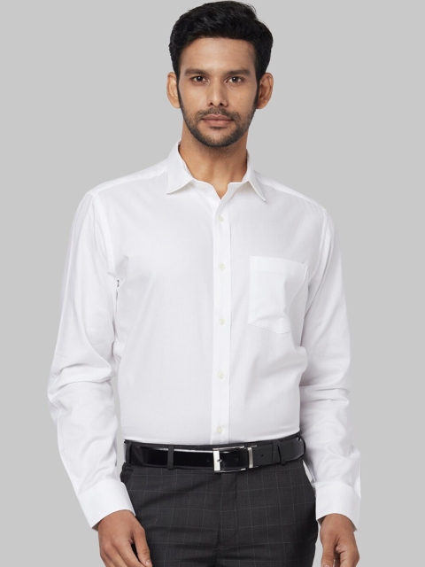 

Park Avenue Men White Regular Fit Solid Formal Shirt