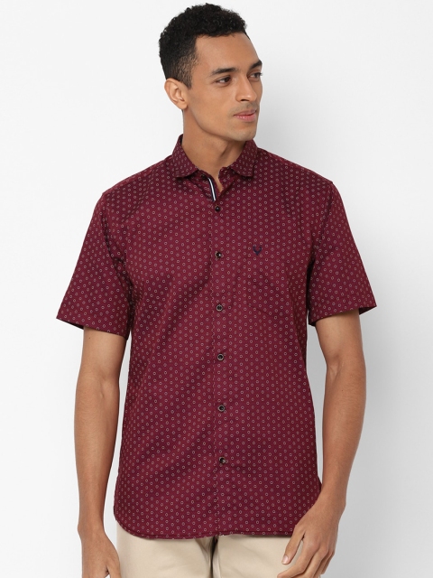 

Allen Solly Men Maroon Slim Fit Printed Casual Shirt