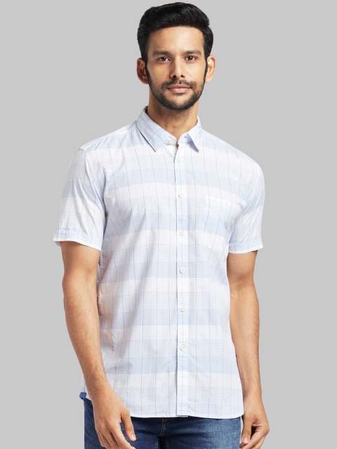 

Parx Men Blue & White Regular Fit Checked Casual Shirt
