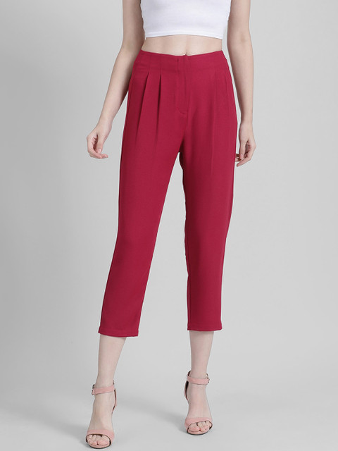 

Zink London Women Magenta Regular Fit Solid Three-Fourth Cigarette Trousers