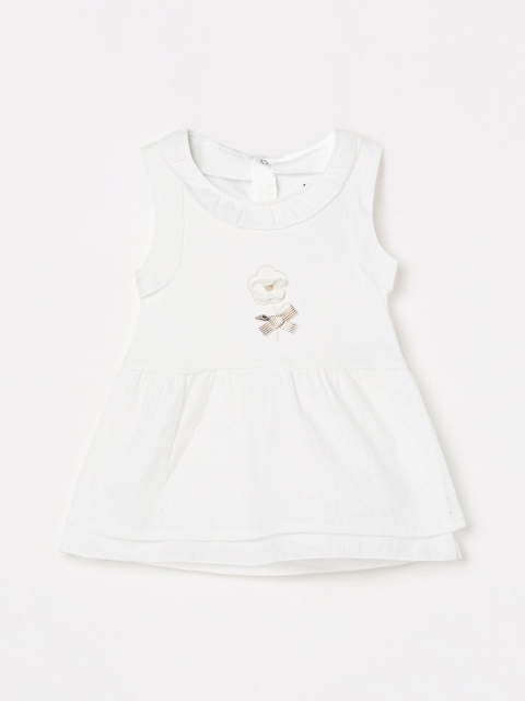 

Juniors by Lifestyle Infant Girls White Solid Rompers With Applique Detail