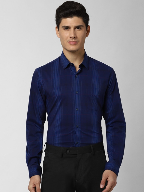 

Peter England Men Navy Blue Slim Fit Checked Formal Shirt