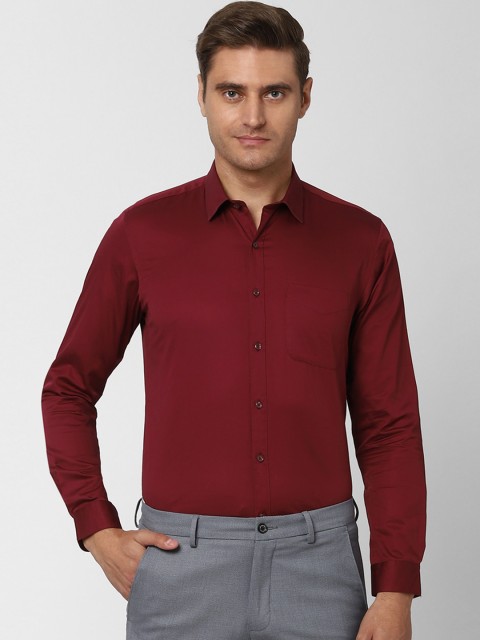 

Peter England Men Maroon Regular Fit Solid Formal Shirt