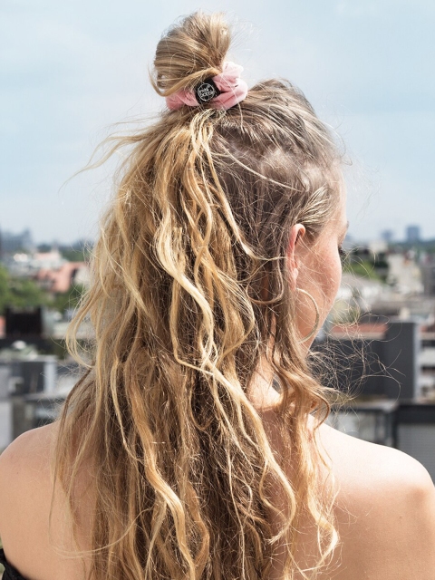 

Invisibobble Sprunchie Pun Intended Spiral Hair Ring meets Scrunchie, Brown