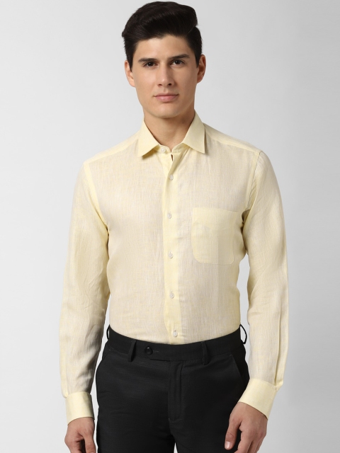 

Peter England Elite Men Yellow Regular Fit Solid Formal Shirt