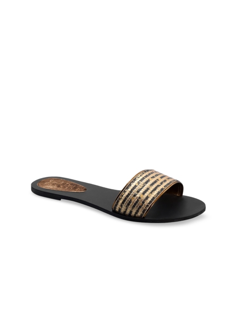 

Siendo Desi Women Bronze-Toned Textured Synthetic Patent Open Toe Flats