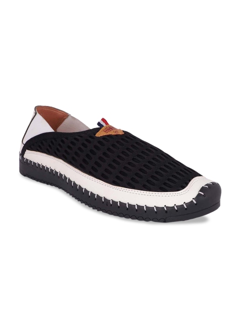 

AVAENS Men Black Slip-On Sneakers