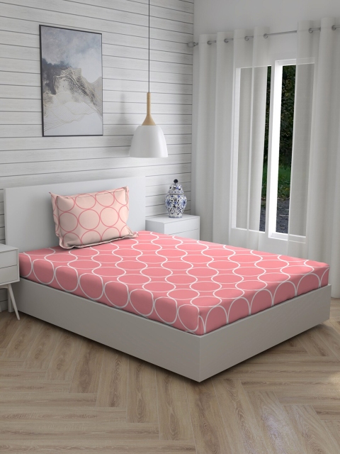 

Layers Coral & White Geometric 104 TC Cotton 1 Single Bedsheet with 1 Pillow Covers