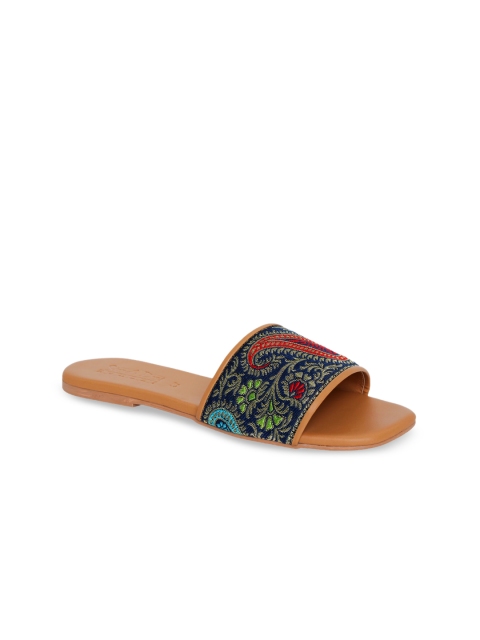 

Siendo Desi Women Navy Blue Embellished Synthetic Patent Open Toe Flats