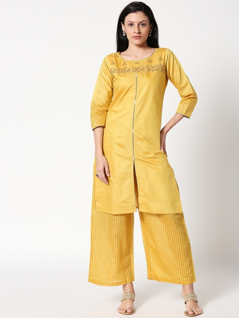 

HUUR Women Mustard Self Design Kurta with Trousers