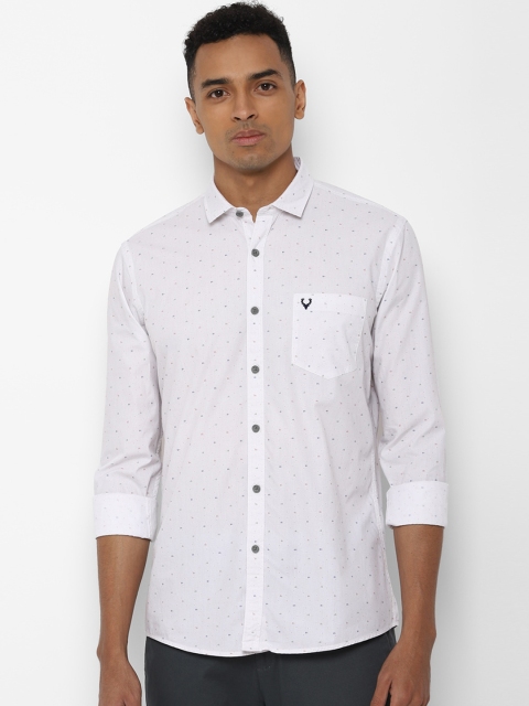 

Solly Jeans Co. Men White Regular Fit Printed Casual Shirt