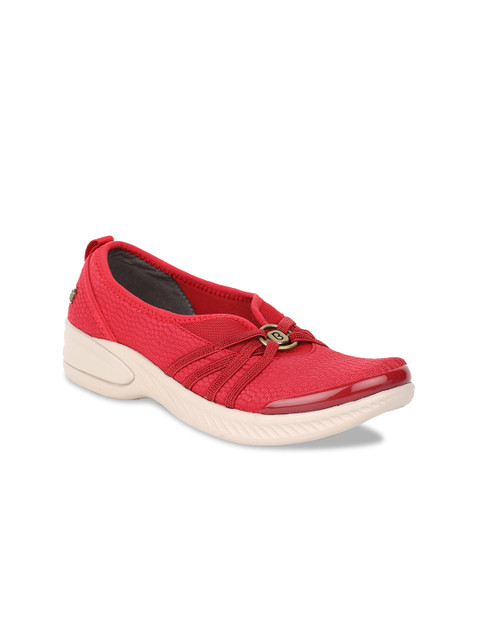 

Naturalizer Women Red Textured Sneakers