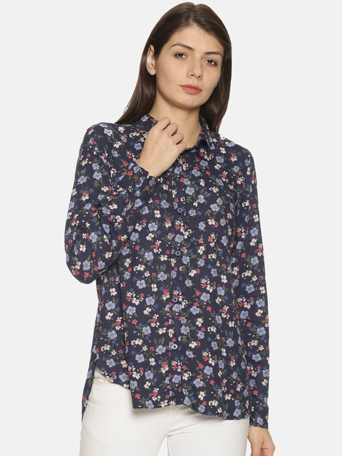 

Campus Sutra Women Navy Blue Regular Fit Printed Casual Shirt