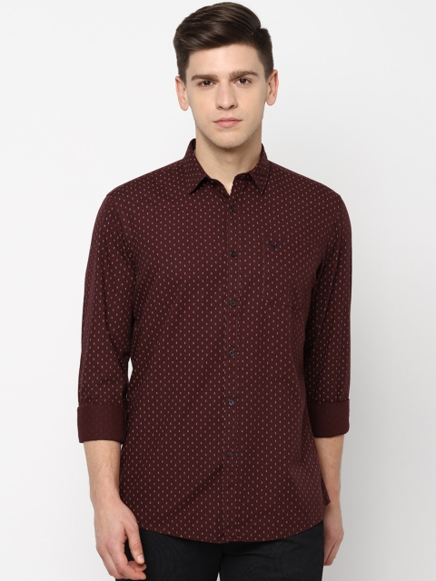 

Solly Jeans Co. Men Maroon Regular Fit Printed Casual Shirt