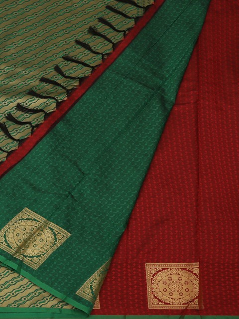 

Pothys Maroon & Green Art Silk Printed Saree