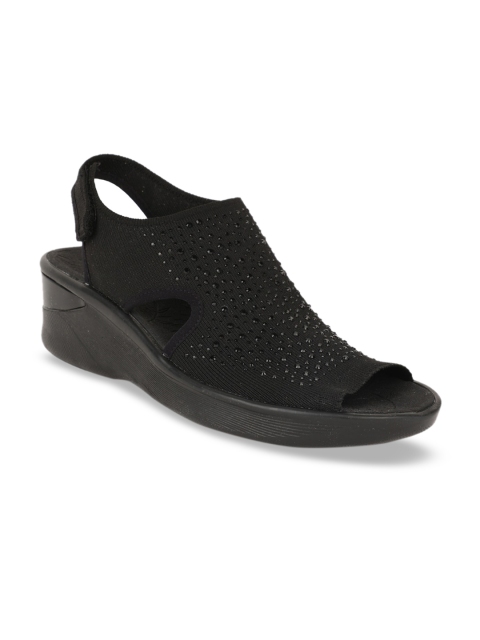 

Naturalizer Women Black Woven Design Sandals