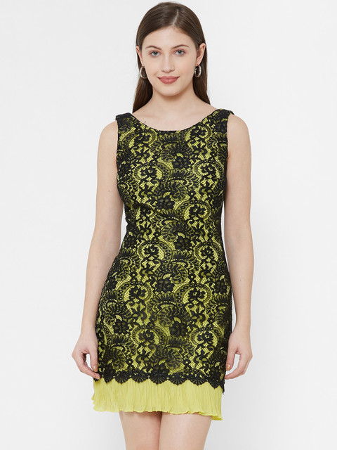 

bebe Women Black & Green Self Design Sheath Dress