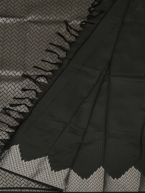 

Pothys Grey Solid Art Silk Saree