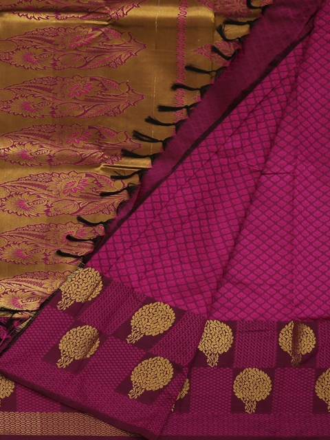 

Pothys Magenta Printed Art Silk Saree