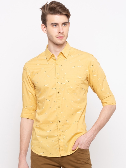 

SPYKAR Men Yellow Slim Fit Printed Casual Shirt