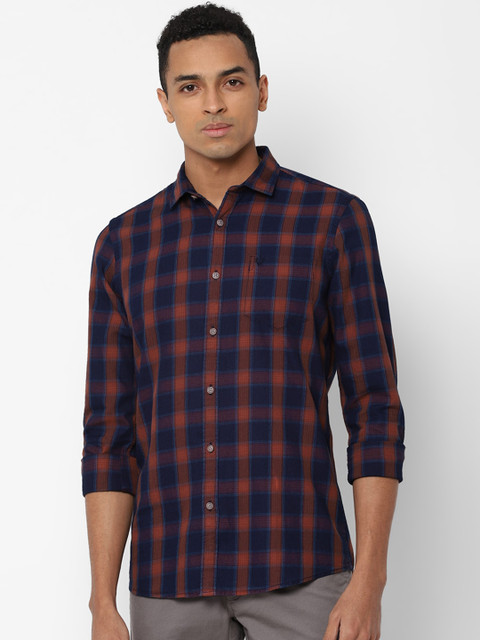

Solly Jeans Co. Men Navy Blue & Red Regular Fit Checked Casual Shirt