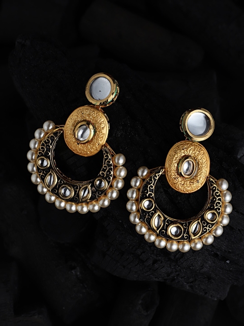 

Mali Fionna Gold-Toned Crescent Shaped Chandbalis