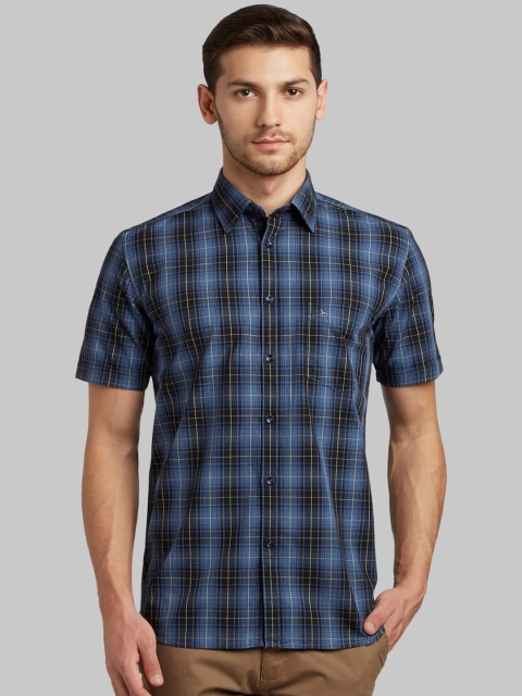 

Parx Men Blue Slim Fit Checked Casual Shirt