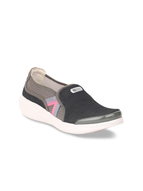 

Naturalizer Women Grey Colourblocked Slip-On Sneakers