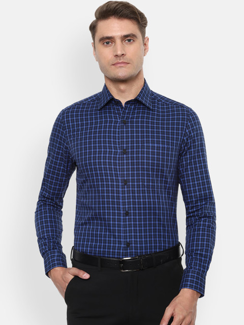 

Louis Philippe Men Navy Blue & White Regular Fit Checked Formal Shirt