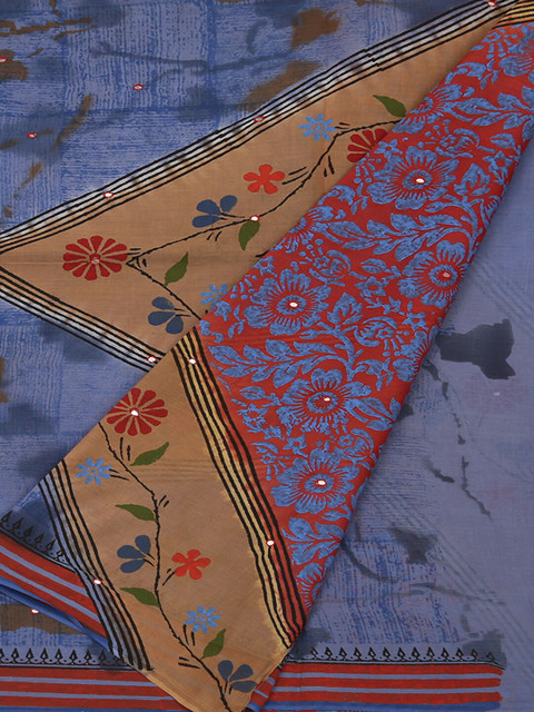 

Pothys Blue & Red Pure Cotton Printed Saree