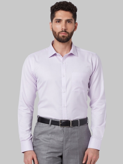

Park Avenue Men Pink & White Slim Fit Checked Formal Shirt