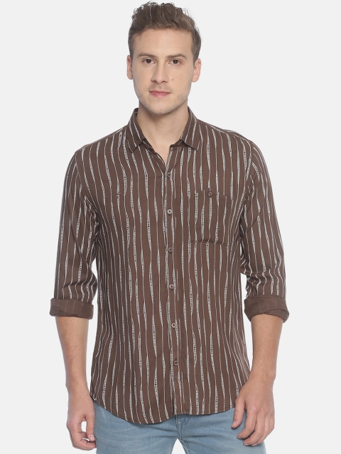 

COUPER & COLL Men Brown & White Slim Fit Striped Casual Shirt
