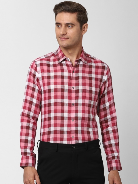 

Peter England Elite Men Red & White Regular Fit Checked Formal Shirt