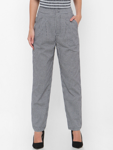 

FOREVER 21 Women Black & White Regular Fit Striped Peg Trousers