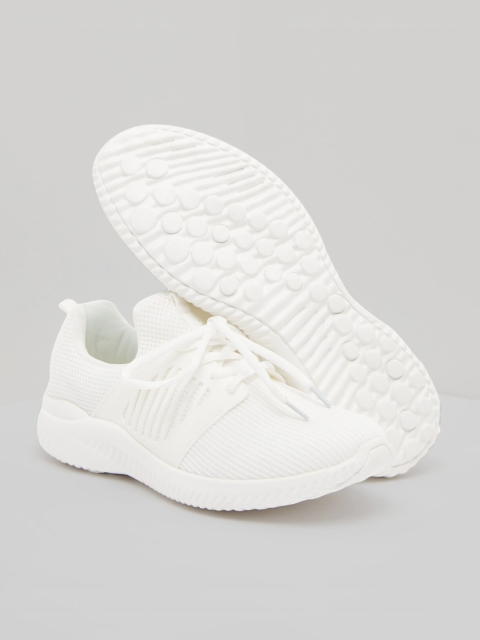

shoexpress Men White Textile Running Shoes
