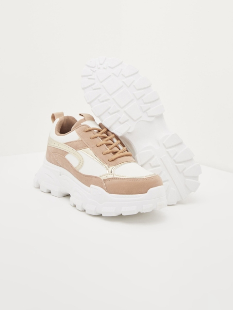 

shoexpress Women Beige & White Colourblocked Running Shoes
