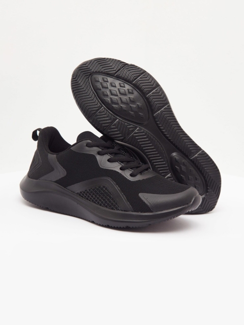

shoexpress Women Black Solid Running Shoes