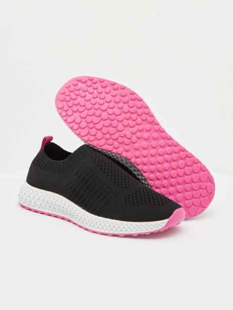 

shoexpress Women Black & White Textile Walking Shoes