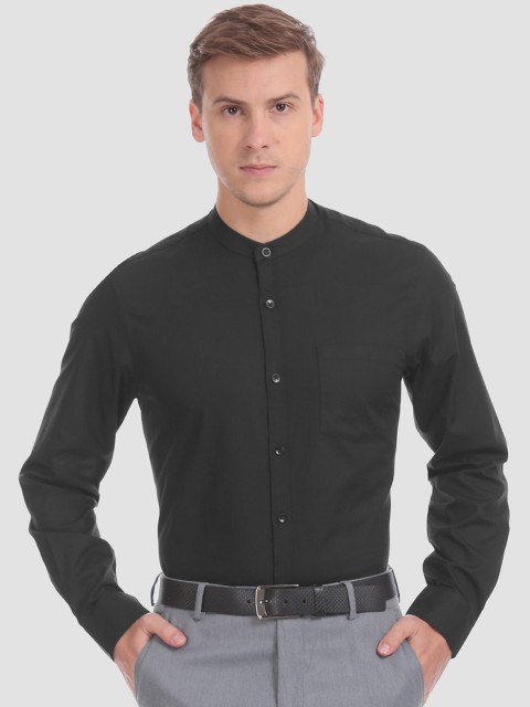 

Arrow Men Black Slim Fit Solid Formal Shirt