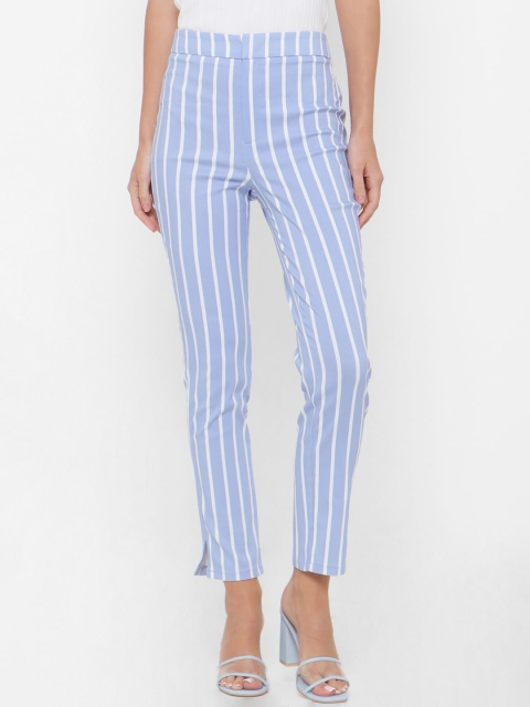 

FOREVER 21 Women White & Blue Regular Fit Striped Cigarette Trousers