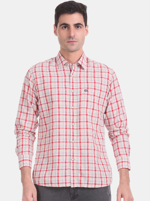 

Arrow Sport Men Beige & Red Regular Fit Checked Casual Shirt