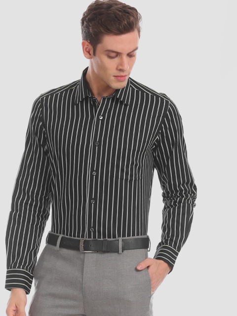 

Arrow Men Black & Off-White Regular Fit Striped Formal Shirt