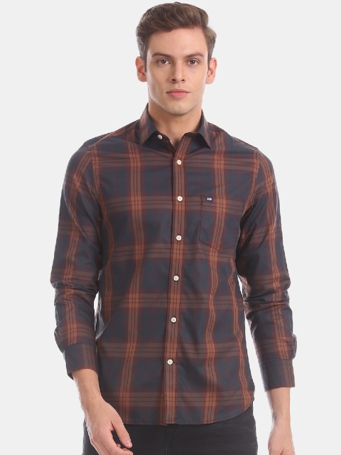 

Arrow Sport Men Brown & Blue Regular Fit Checked Casual Shirt