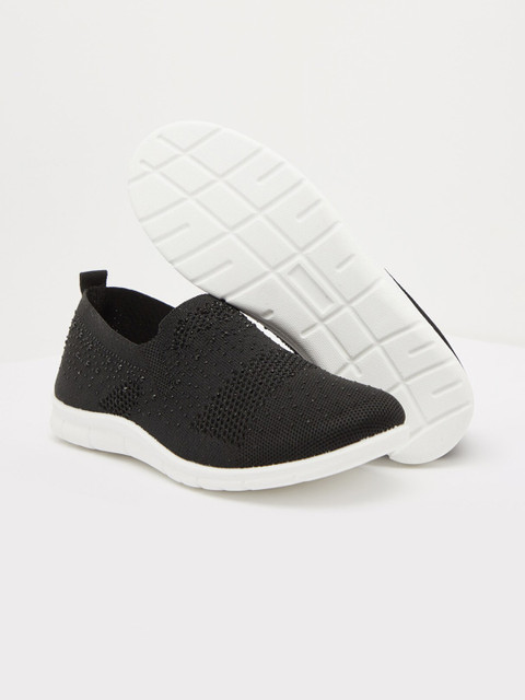 

shoexpress Women Black Walking Shoes