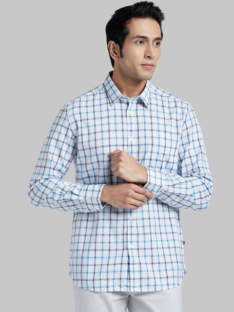 

Parx Men Blue & White Regular Fit Checked Casual Shirt