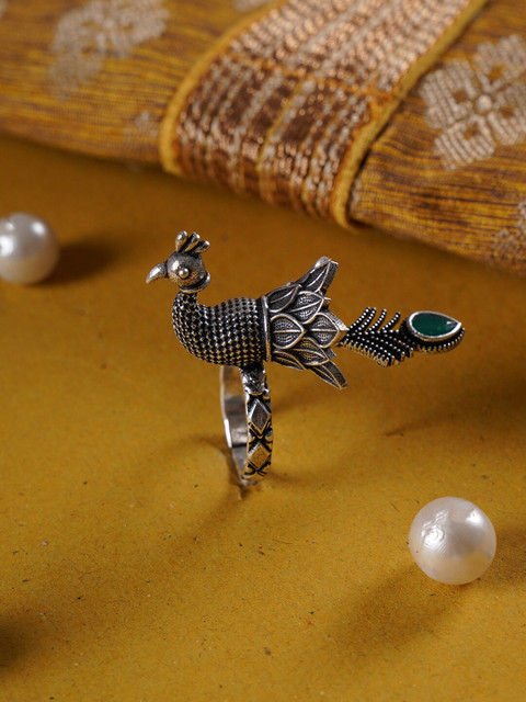 

Shoshaa Women Silver-Plated & Green Stone Studded Handcrafted Finger Ring